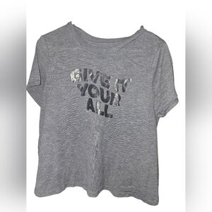 7/140. Old Navy Gray Graphic Tee